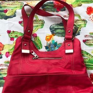 Medium sized pink purse